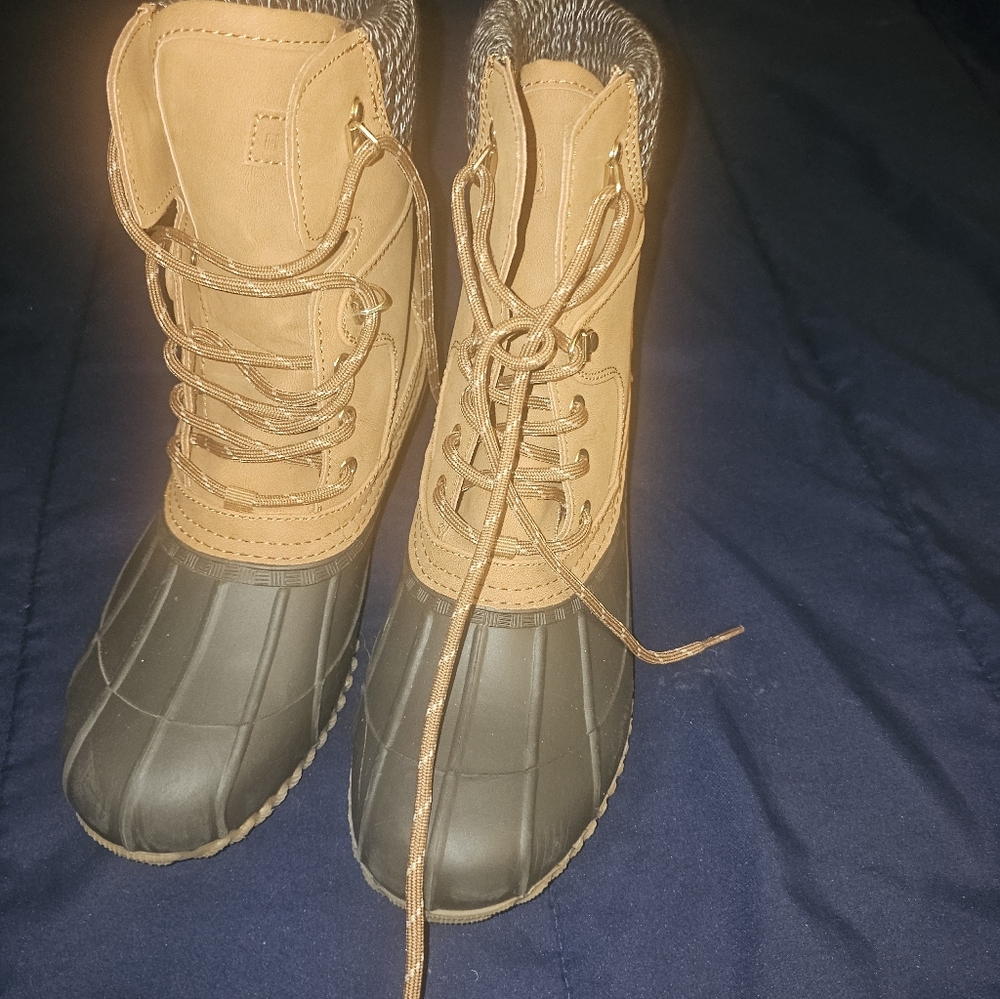 Tommy Hilfiger Tan and Brown Boots